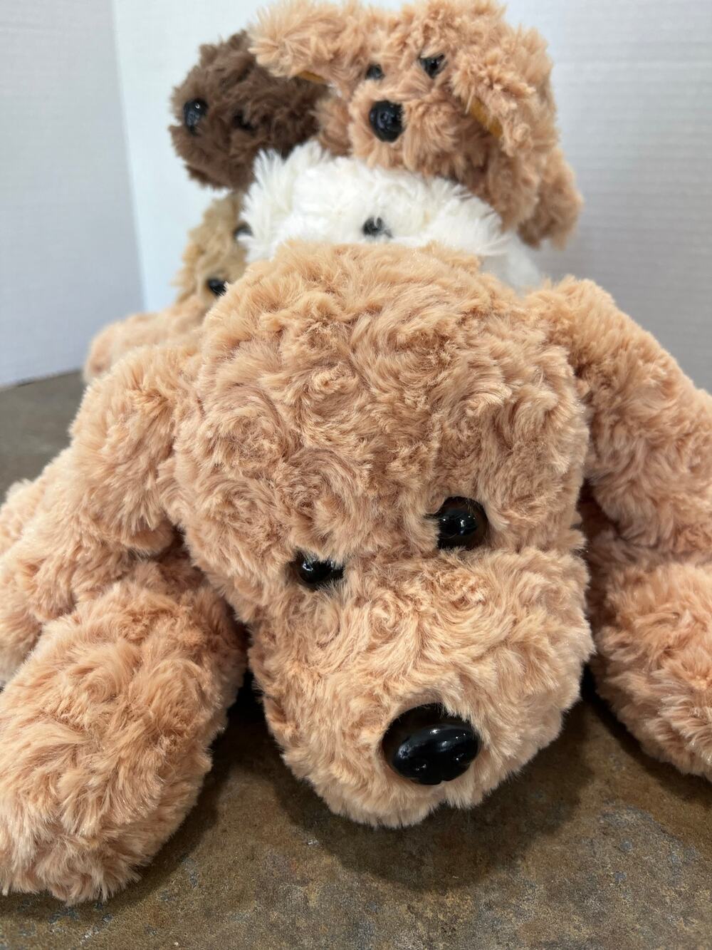 Original Snug A Babies Aug 2021 goldendoodle look tan momma dog family w/ 4 pups